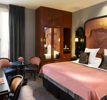 Hotel Le Belmont Paris