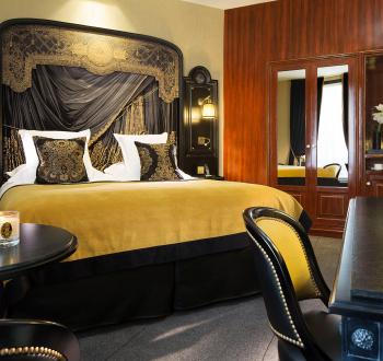 Hotel Le Belmont Paris